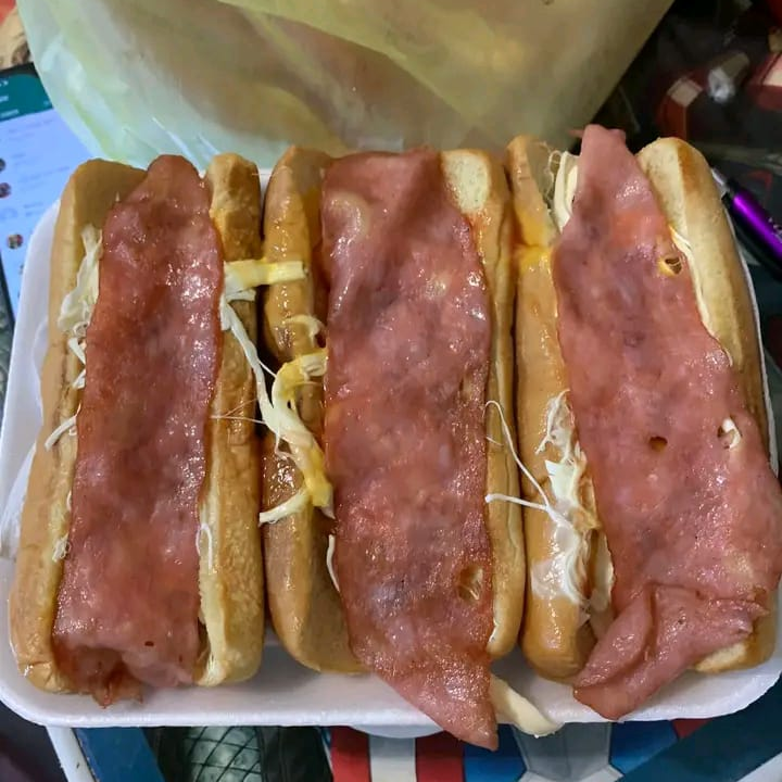 ORDEN DE 3 HOT DOGS CLASICOS