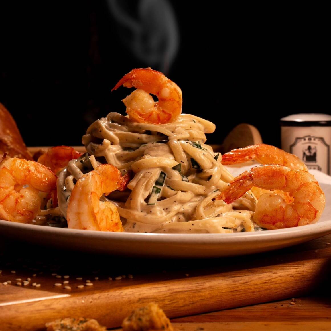 Fetuccini Alfredo con Camarón