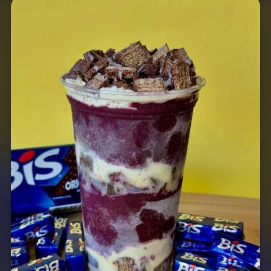 Açaí, leite em pó, bis preto