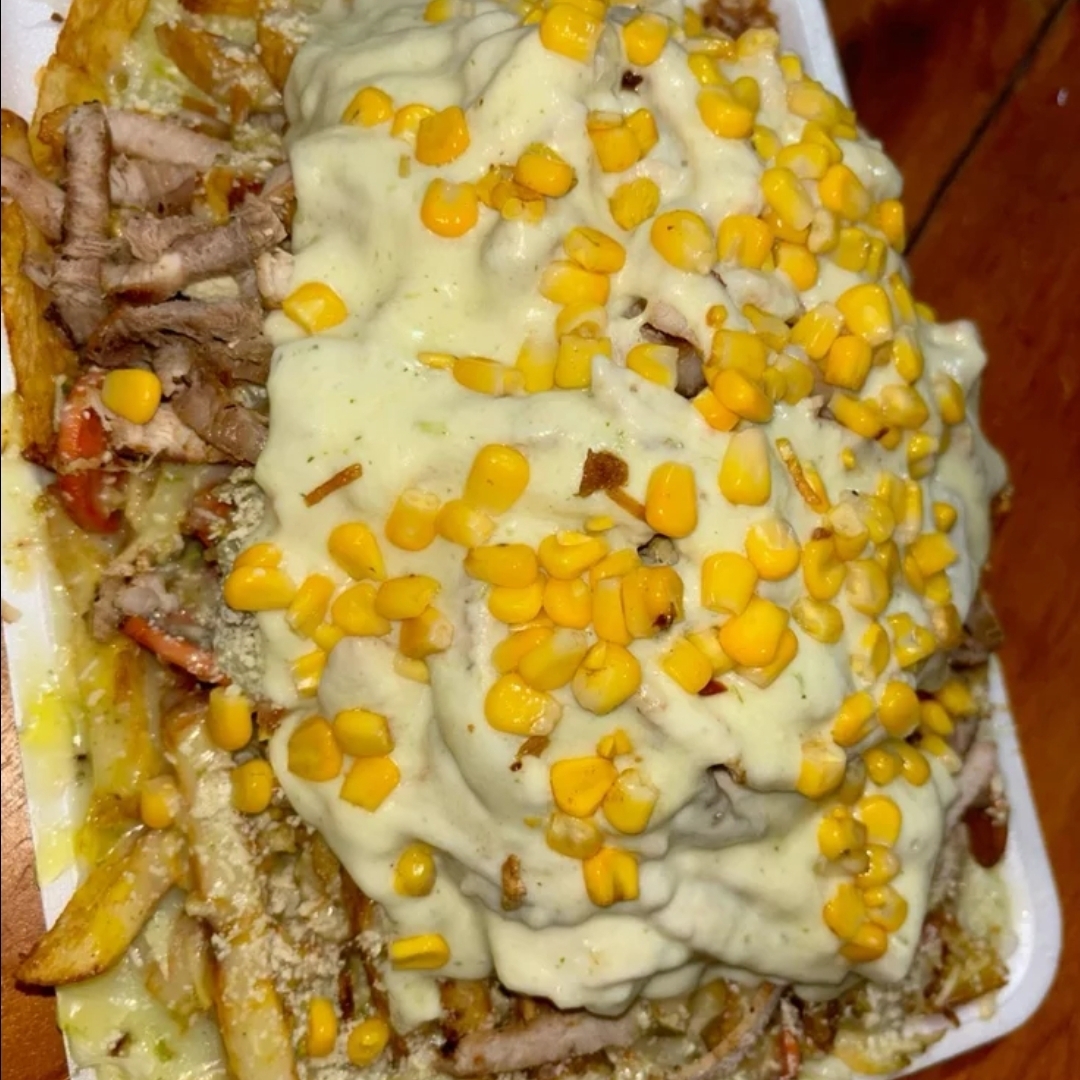 Combo Salchipapa La Inalcanzable Para Dos Personas