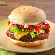 CARNE BOVINA, QUEIJO TIPO MUSSARELA, MAIONESE, ALFACE, TOMATE, KETCHUP E MOSTARDE