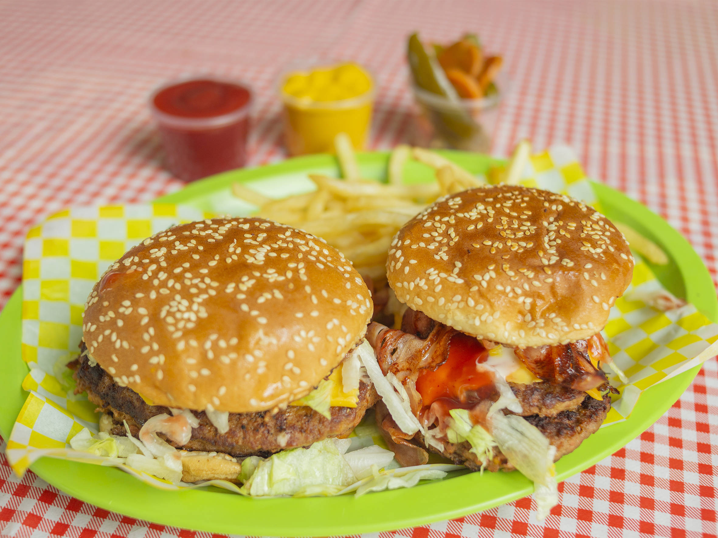 1 COMBO HOT-GRILL c/porcion papas francesa