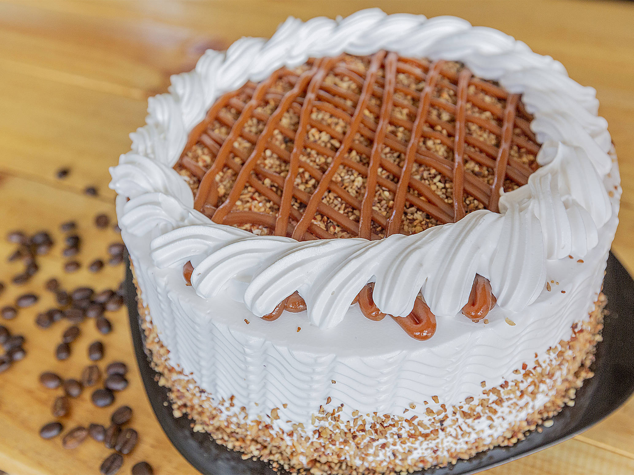 Pastel de Nuez con Cajeta Mediano