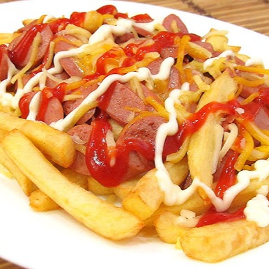 SALCHIPAPAS