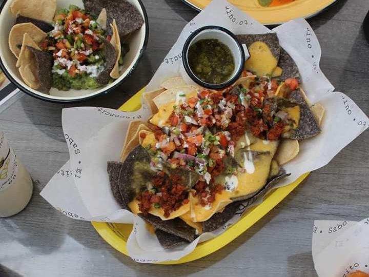 Nachos El Rinconcito