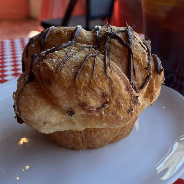 Cruffin de queso
