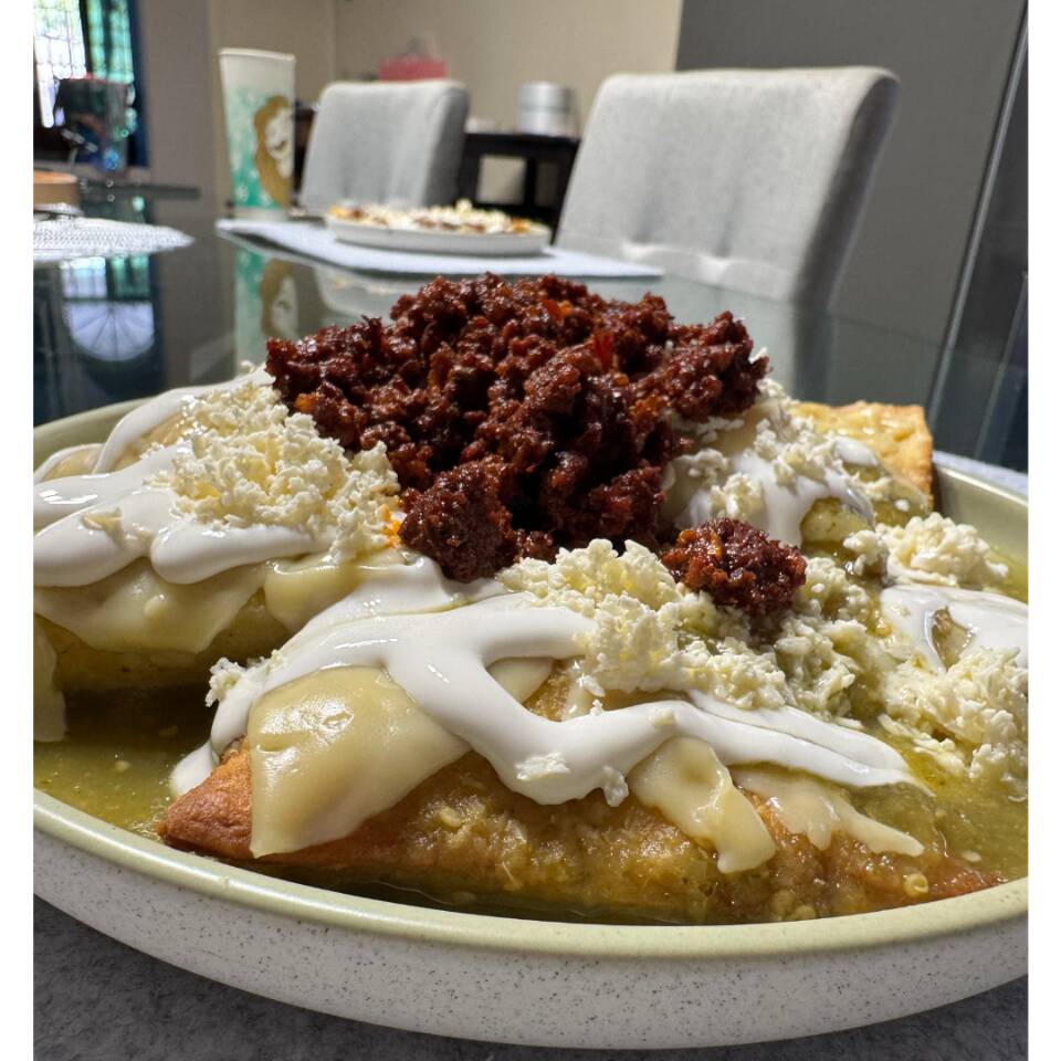 RELLENOS DE QUESO OAXACA GRATINADOS