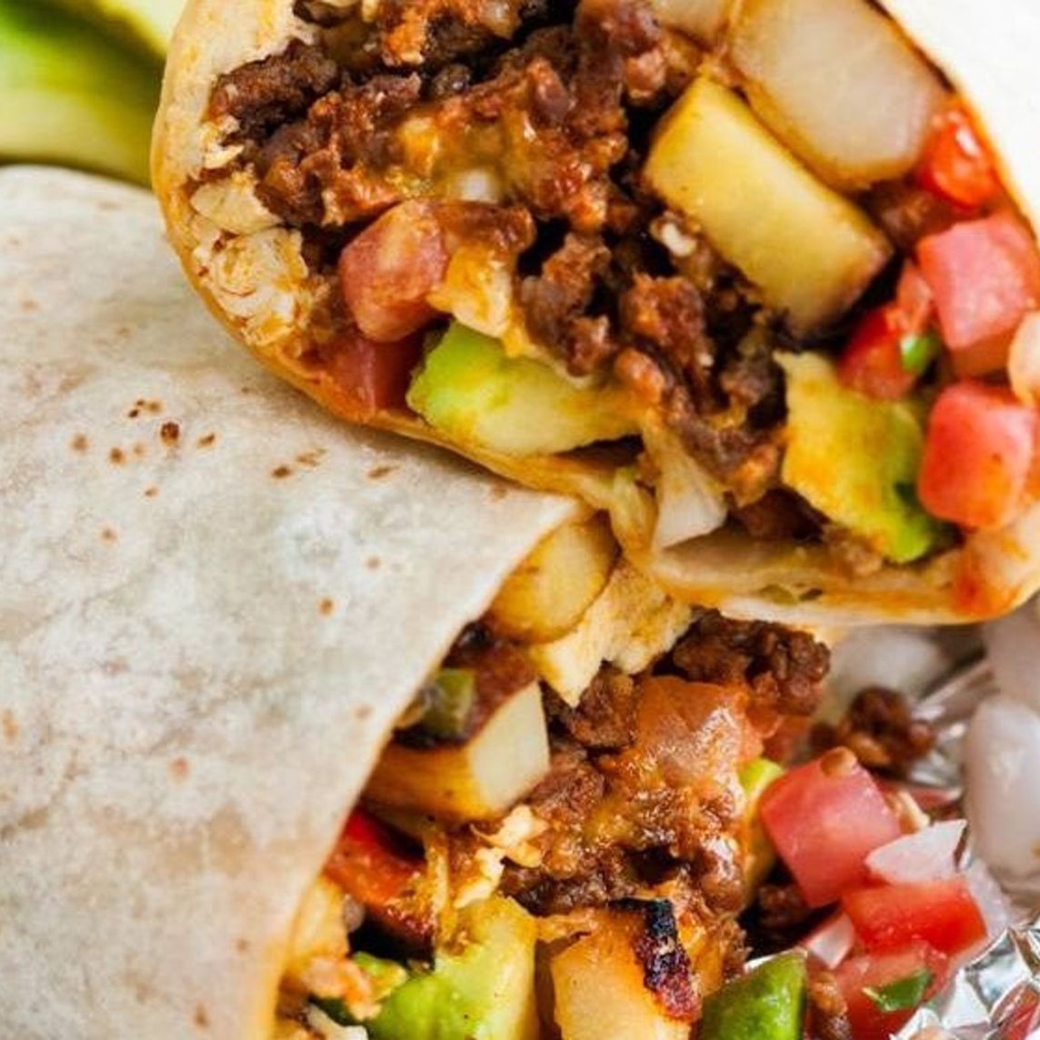 Burrito Mexicano + Papas CH + Refresco