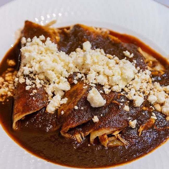 Enchiladas de chile pasilla