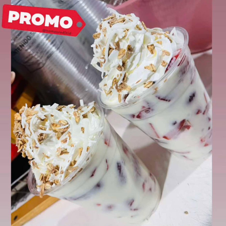 2 Fresas con Crema Grandes con Granola