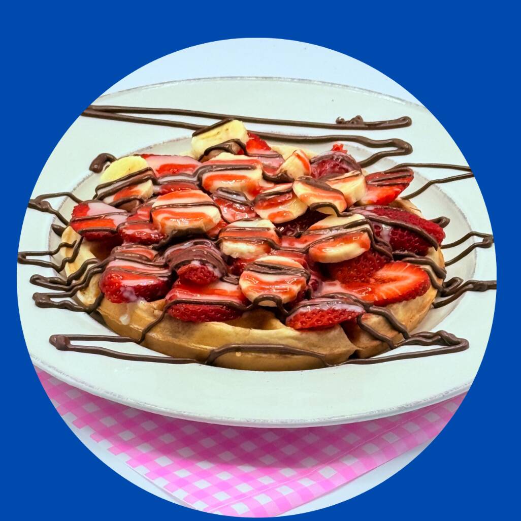 Waffles Nutela, Fresas y Banano