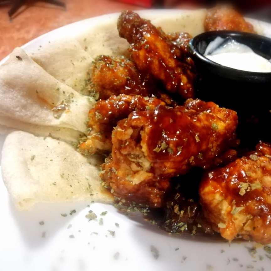 Harlem Wings Red Hot 12 Piezas