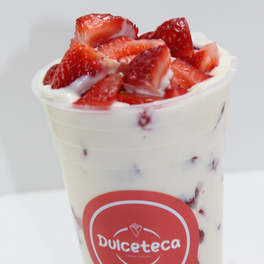 Fresas con Crema y OREO Gr