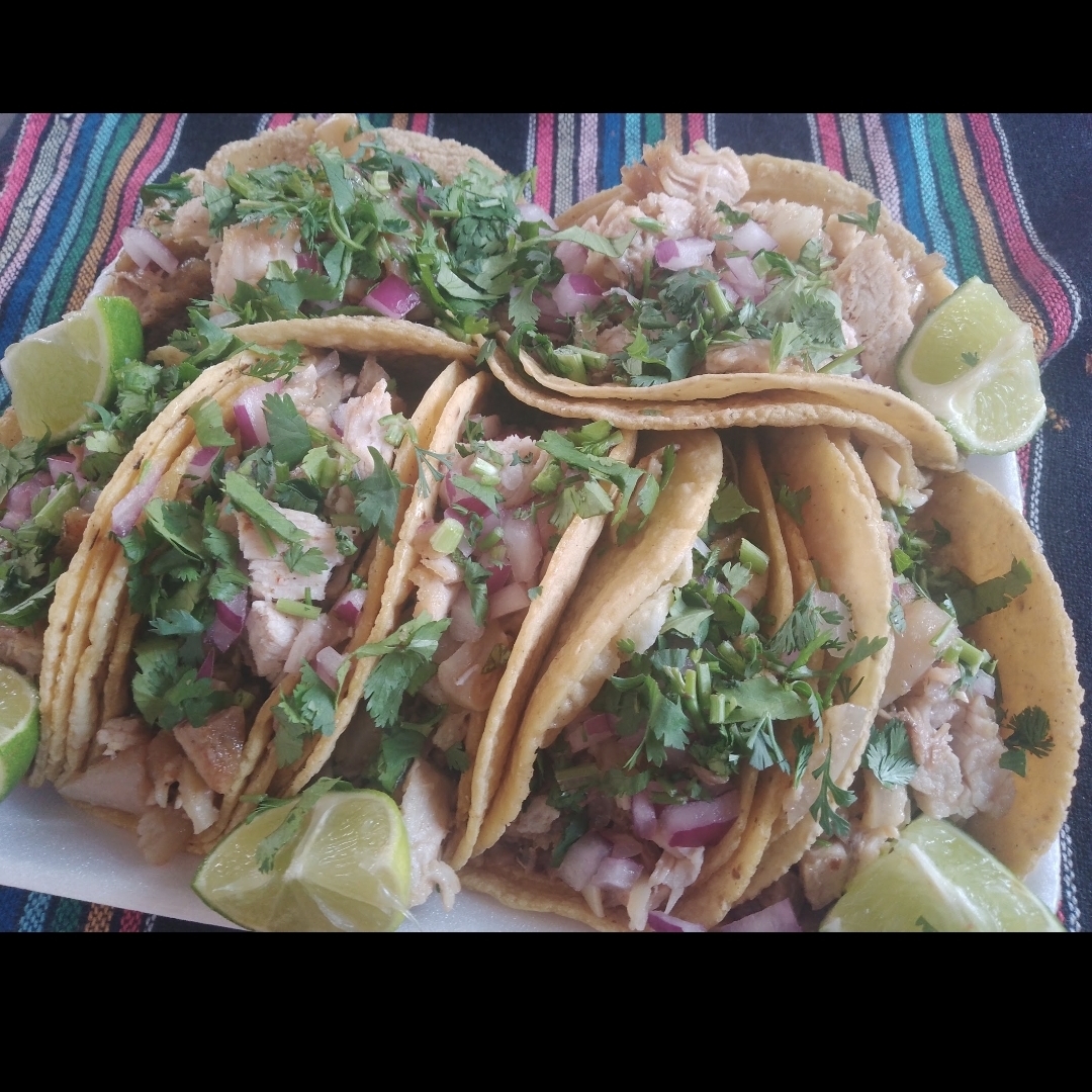 3 Tacos Carnitas y Cueritos