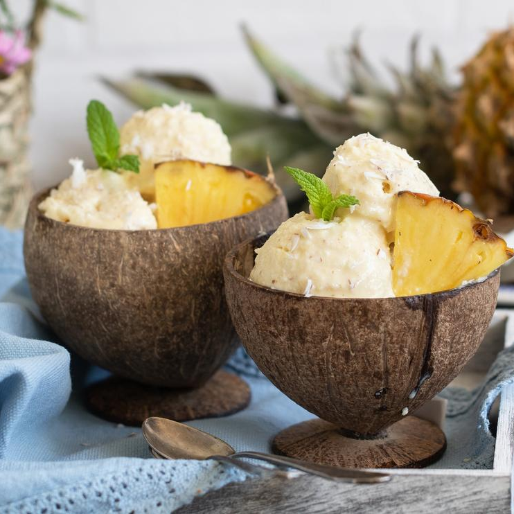 Piña Con Coco