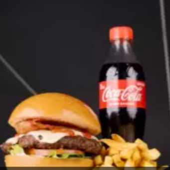 Combo Burger Tocineta + Papas y Gaseosa
