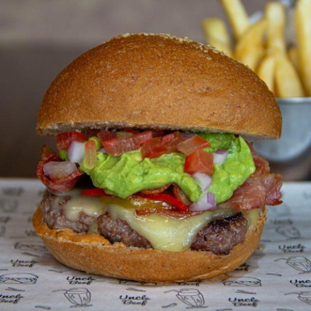 Guacamole PepperJack + papas francesa