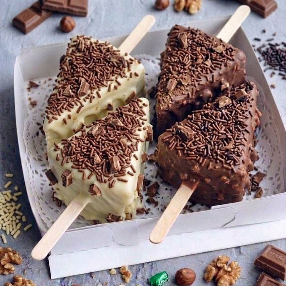 Paleta de Cheesecake con Granillo de Turín