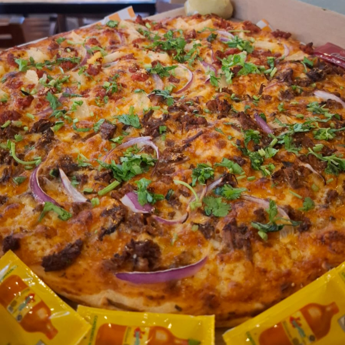 Pizza Birria