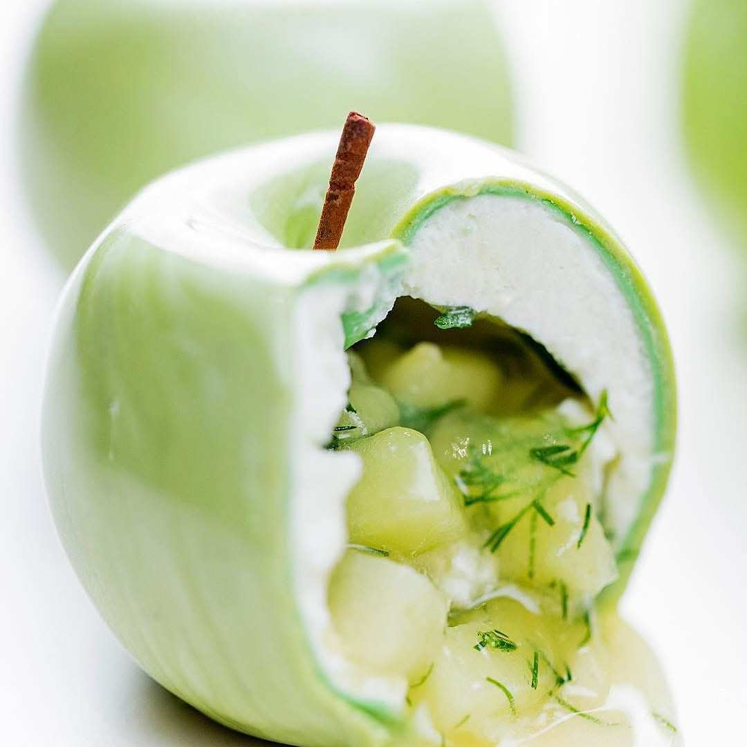 LE POMME