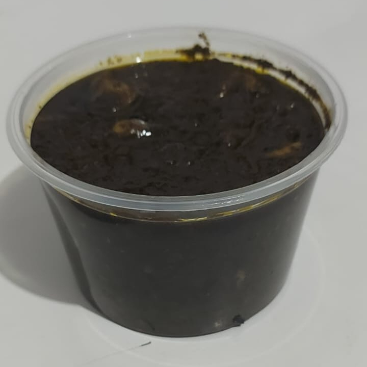 Porção de 500g com arroz serve 2 pessoas.