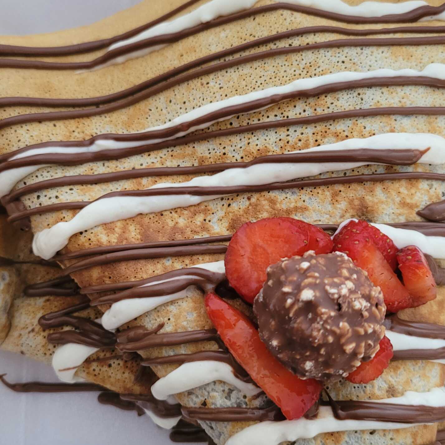 FERRERO, Nutella, Philadelphia y Fresas