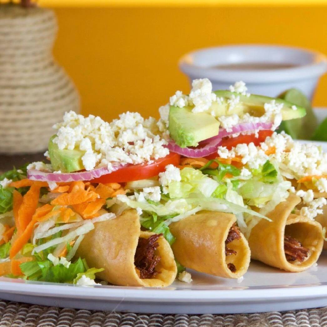 Orden de 8 Tacos Dorados