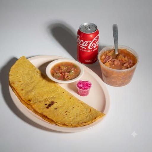 Coca Cola + Quesadillas