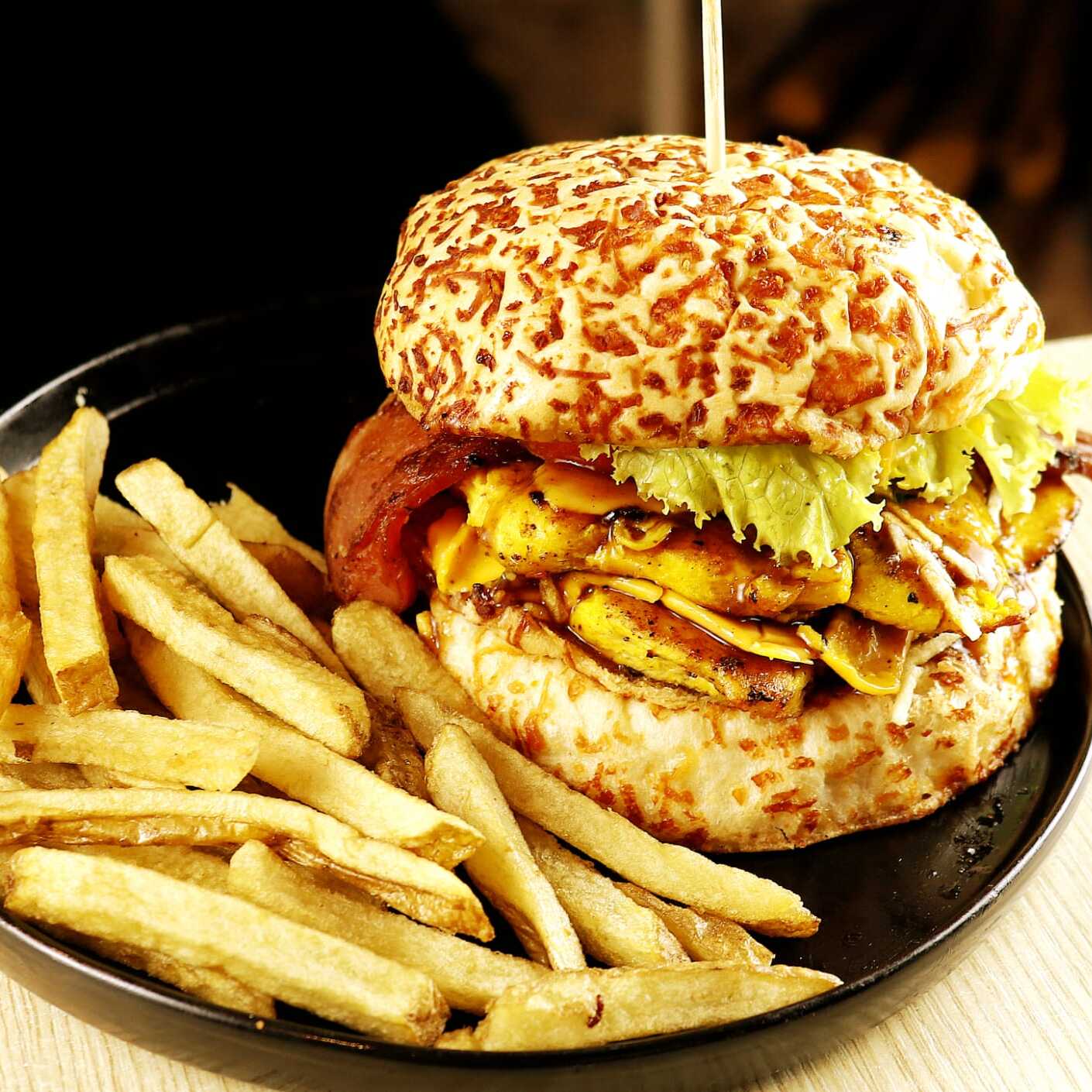Burger Chicken 200gr + Papas