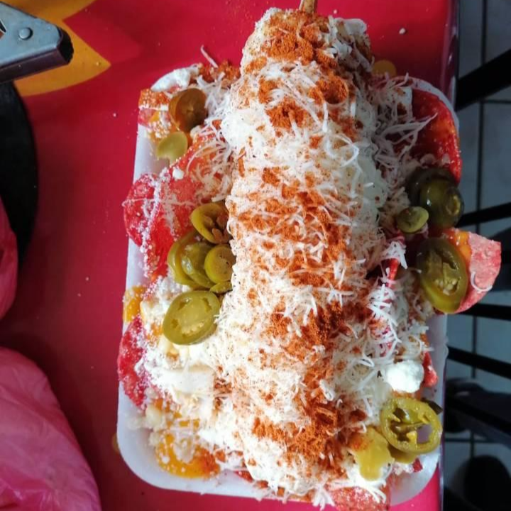 Entero Chorreado Con Doritos Dinamita