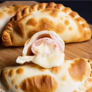 Empanada de Jamón y Queso Gouda