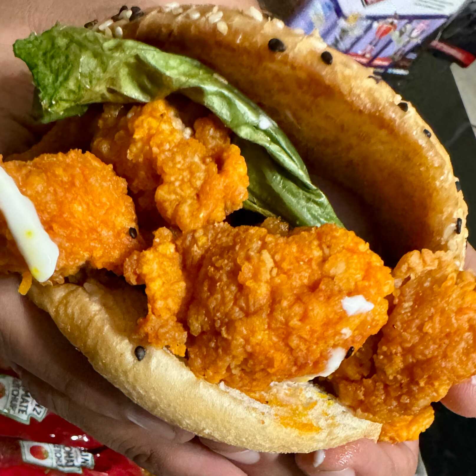 CHICKEN SANDWICH