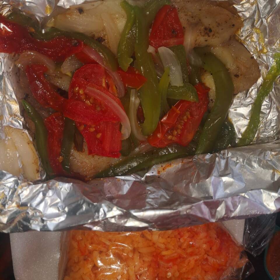 Filete de pescado empapelado