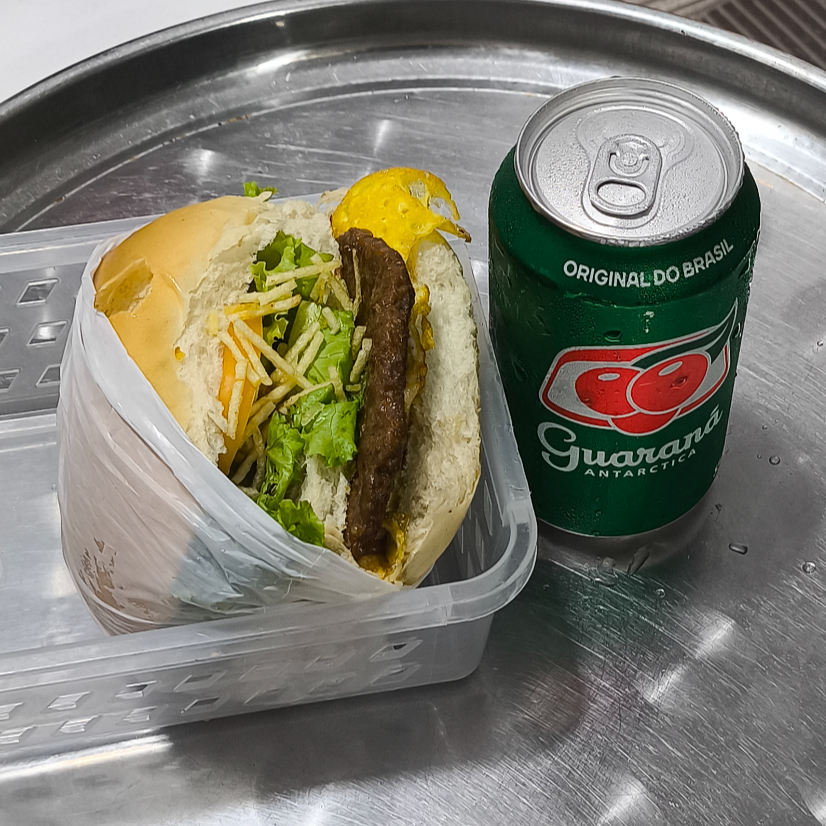1 HAMBURQUE ESPECIAL E GUARANA 350ML