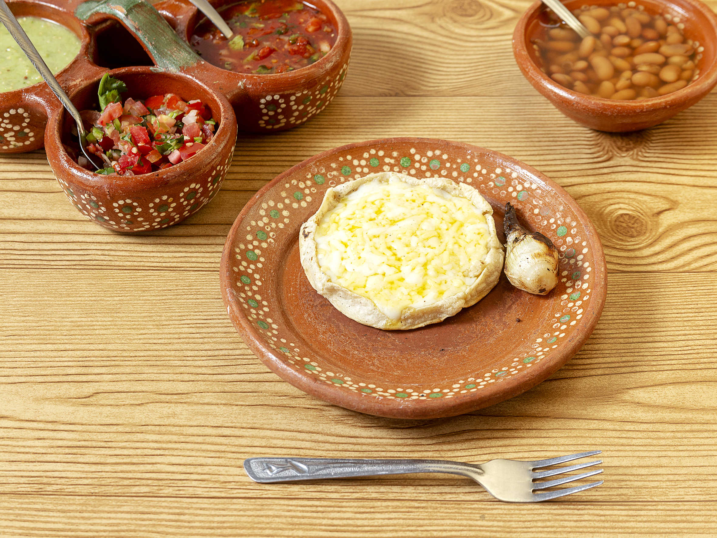 Queso fundido mixto, asada o con chorizo