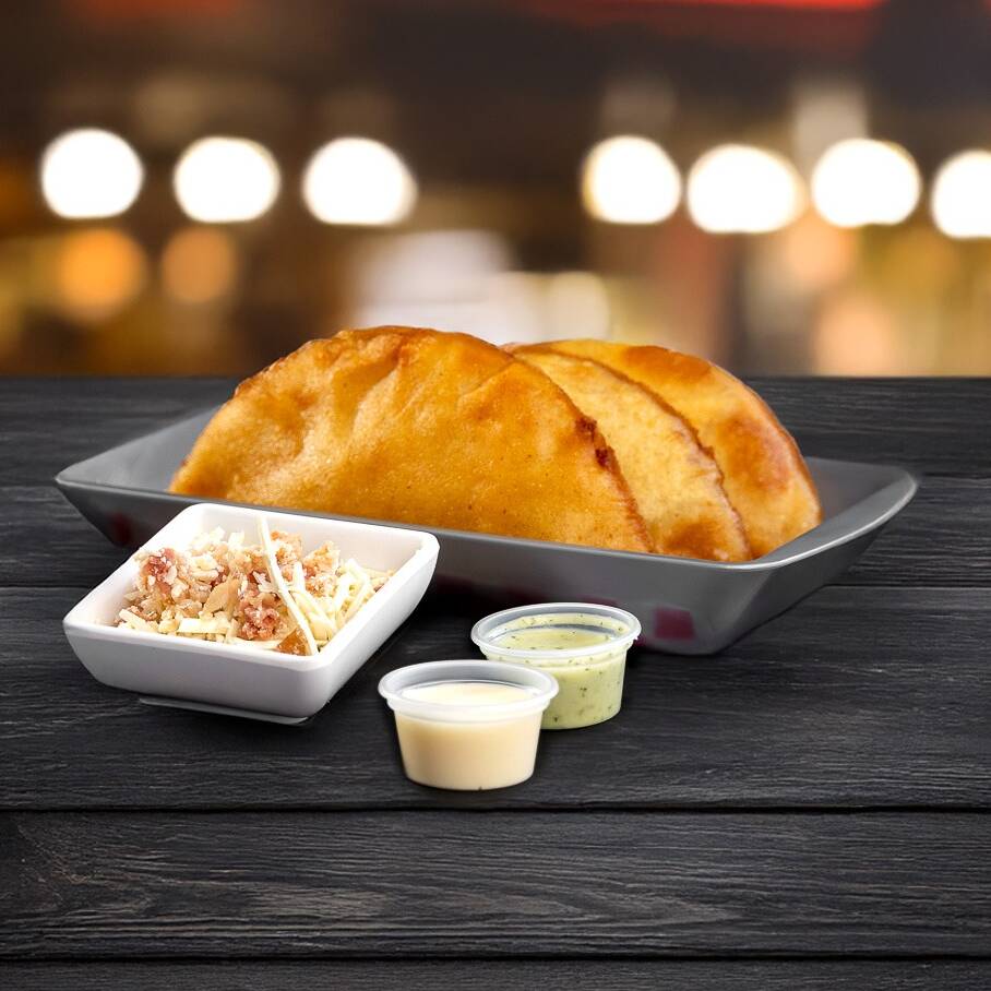 Empanada Queso con Tocineta
