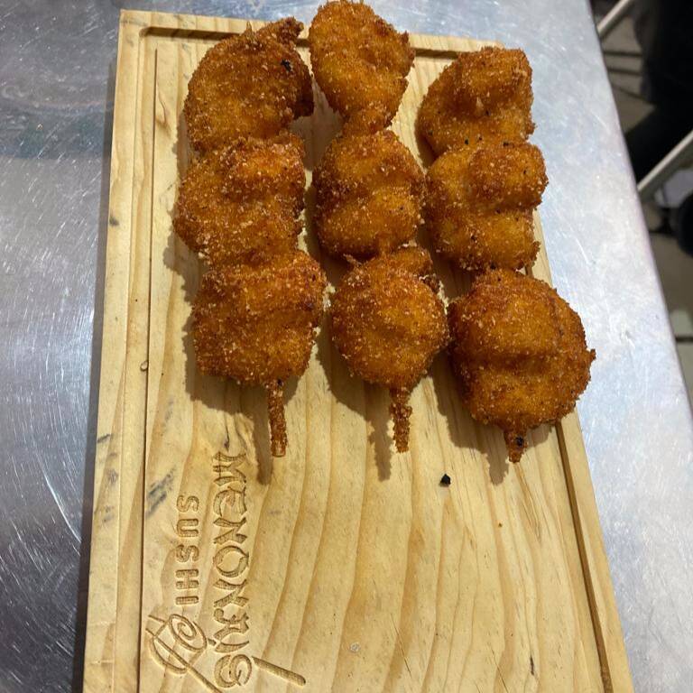 Brochetas Camaron con Queso Empanizadas