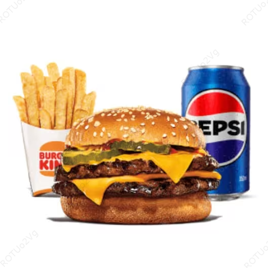 Pão com gergelim, dois suculentos hambúrgueres de pura carne bovina, duas fatias de queijo derretido, duas fatias de picles, ketchup e mostarda. Acompanha batata frita e bebida.