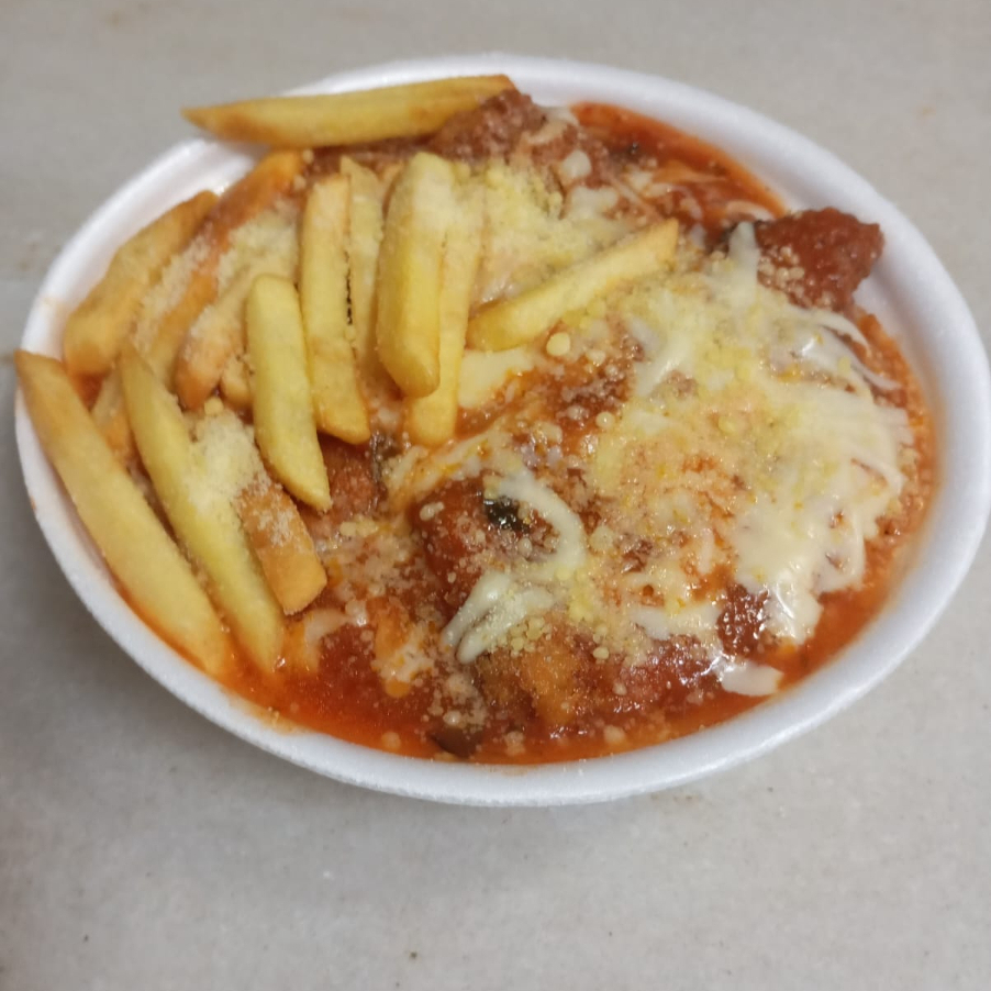 MACARRÃO/MOLHO/BATATA FRITA/BIFE EMPANADO/QUEIJO