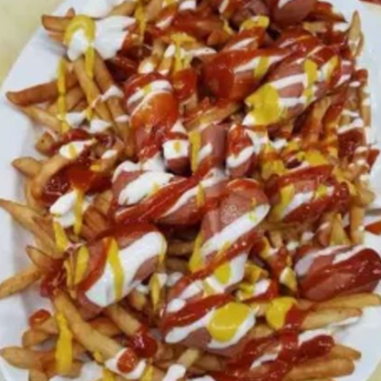 Salchipapas + Gaseosa Manzana 250 ml