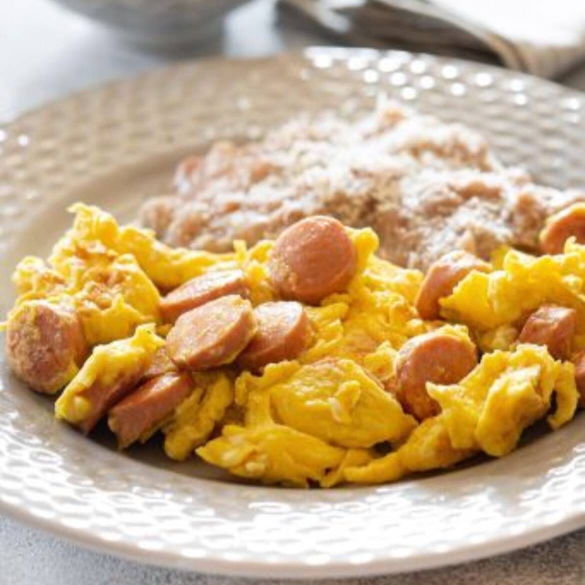 Huevos con Salchicha