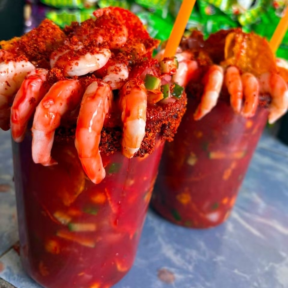 Clamatos con Camarón