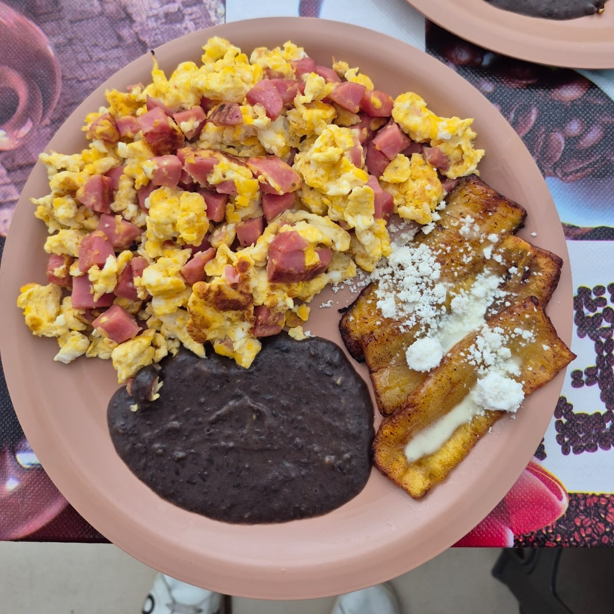 Huevos con Salchicha
