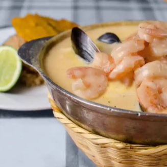 Cazuela de Camarones
