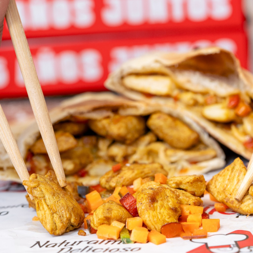 PANZAROTTI AL CURRY + Gaseosa Pet 400 Ml