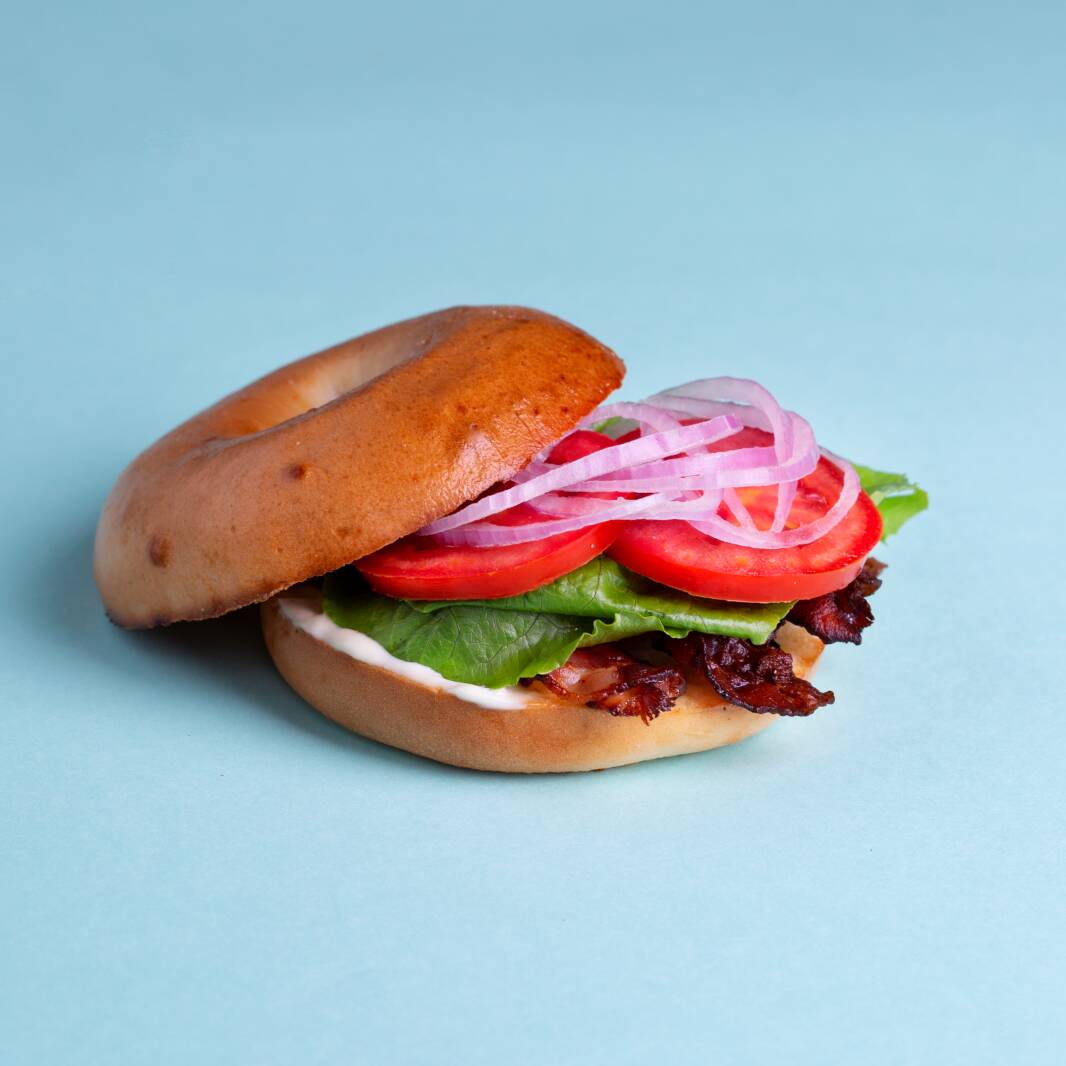 Sándwich Deluxe Bagel
