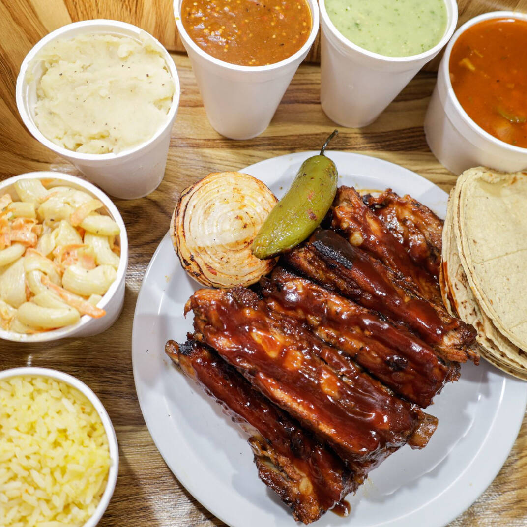 1 Orden de costillas (6 pzas grandes)