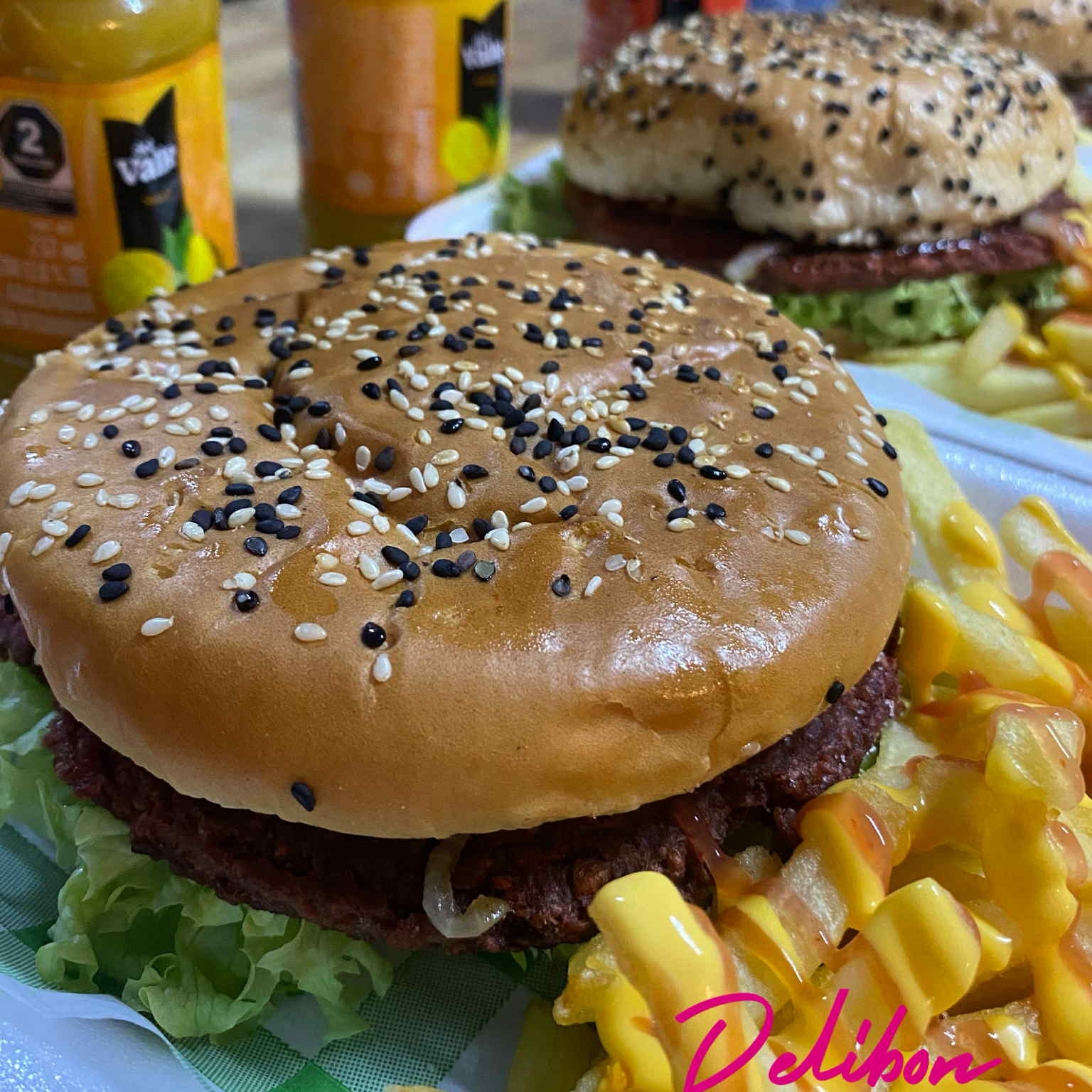 Hamburguesa, Papas y Refresco