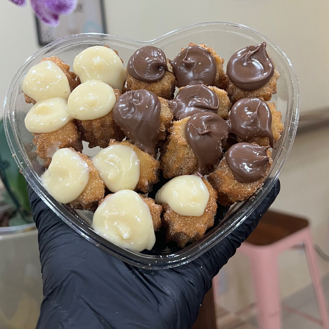16 mini churros com recheio