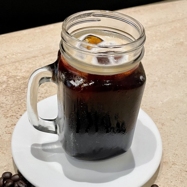 Americano frío 16oz(473ml)